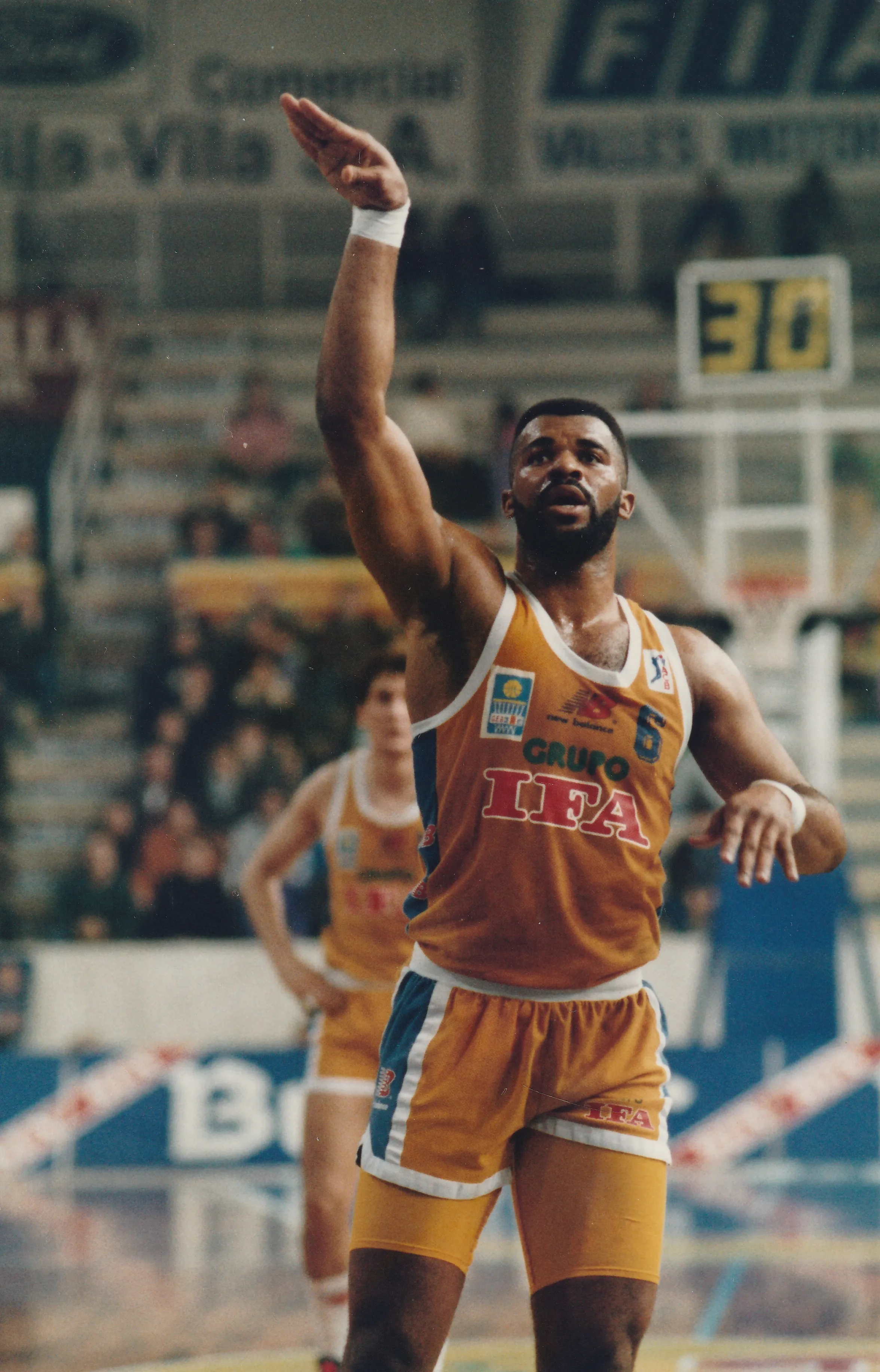 1990-91 Reggie Cross 1